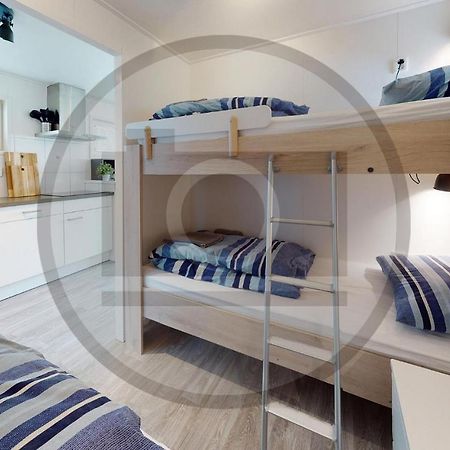 Stunning Ship In Aalsmeer With Kitchen Luaran gambar